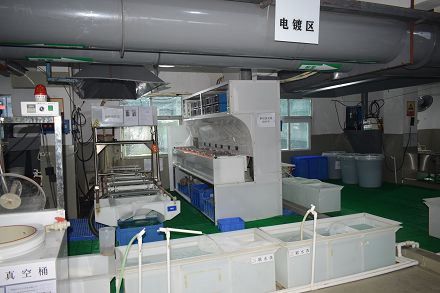 DSC_0069(001) DSC_0069(001)